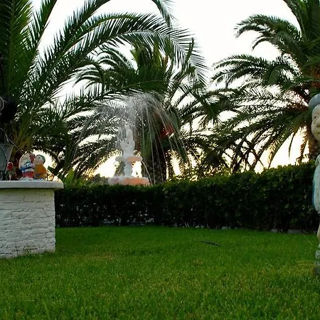 Jovanna Hotel 2*
